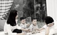박은혜 훈훈한 가족 사진...쌍둥이 아들 공개
