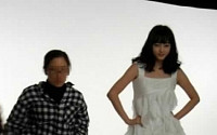 한예슬 비율 "완벽한 몸매에 비교된 여자 스태프의 굴욕!"
