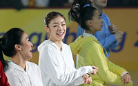 김연아 말춤...미셸 콴과 스페셜올림픽 폐막식 피날레 장식