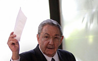 라울 카스트로 쿠바 국가평의회 의장 5년 재집권