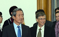[포토]정몽준 의원과 강연회 참석하는 빌 게이츠