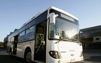 현대중공업, 국내 첫 하이브리드 버스 시험운행