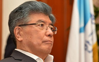 [종합] 김중수 총재 "7월 경제 전망시 성장률 상향조정할 것"