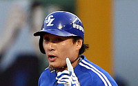 '아시아 홈런왕' 이승엽, 352호 홈런 '땅!'…최다 홈런 신기록