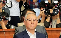 [종합] “국정원 매관매직 사건” vs “국정원 조직개입 불법선거”
