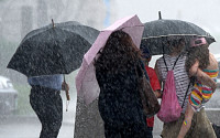 '내일 날씨' 서울 등 중부 요란한 소나기...한국 러시아전 거리응원 시간 날씨는?