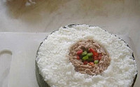 초대형 김밥 2탄 “10인분 가능한 김밥 한 개”