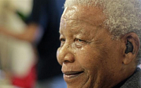 만델라 전 남아공 대통령, 3개월 만에 퇴원…자택서 진료