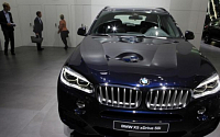 BMW, ‘보스’SUV 로 메르세데스 잡는다