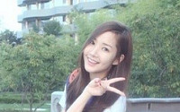 박민영 미끄럼틀 일상 사진 공개, "화사하다는 단어가 딱 들어맞는 듯"