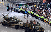 [포토]국군의날 행사, '최신무기 한자리에'