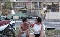 태풍 하이옌 필리핀 강타...망연 자실한 주민 [포토]