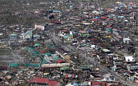 ［포토］필리핀 ‘살인’ 태풍 하이옌…사망 1만 명, 피해 15조