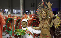 [포토]브라질 삼바 축제, 옷을 입은거야?