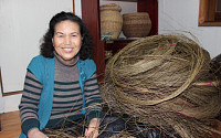 "취미로 시작한 공예… 이젠 돈으로 살 수 없는 귀한 유산"