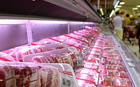 3월 소비자물가 1.3% 상승…돼지고기 가격만 11% 폭증 &quot;이유 들어보니&quot;