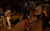 [포토]칠레 8.2 지진… 불안한 주민들
