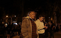 칠레 7.8 강진 &quot;시민들 거리로 뛰쳐나와…산사태까지 '공포'&quot;