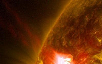 초대형 태양 흑점 발견…생성원인은 핵무기 100만개 위력의 '플레어', 무엇?
