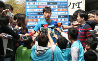 박주영, &quot;대표팀에 보태되려 들어왔다. 말보다 경기에서 좋은 모습 보일 것&quot;