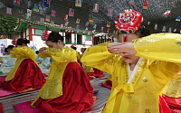 [포토] 성년의 날, 수원향교 전통성년례
