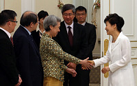 [포토] 박 대통령, 싱가포르 테마섹 이사진 접견