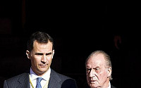 스페인 카를로스 국왕 39년 만에 퇴위…아들 펠리페 승계