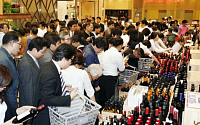 신세계백화점 “와인, 나홀로 성장…인기와인 최고 80% 할인”