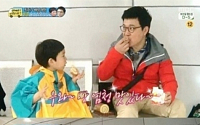아빠어디가 김성주, 아들 앞에서 굴욕...&quot;홍콩 지하철 역내에서 빵 먹다가 그만...&quot;