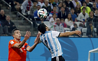 [2014 브라질월드컵]네덜란드 아르헨티나, 전반 종료 0-0...로벤 볼터치 단 6번, 메시 슛 1개