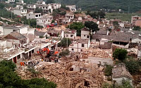 중국, 윈난성 지진 사망자 381명으로 늘어