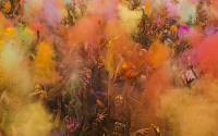 [포토] 알록달록 색으로 뒤덮인 스페인 홀리 축제