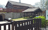 [송형근의 거리와 사연들]  상암동 주택가 한복판 일본군 관사, 문화재일까?