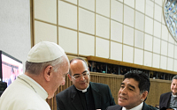 [포토] 프란치스코 교황과 만난 마라도나