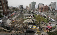 칠레, 지하철역 부근서 폭발 테러 발생…최소 8명 부상