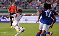 [인천 AG] 한국 말레이시아, '골세례' 3:0 완승…런닝맨은 결방