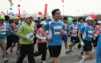 [포토] 구자준 회장 힘찬 출발