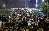 홍콩민주화시위 전세계로 확산…美·英 등 곳곳에 응원 물결 “힘내라”