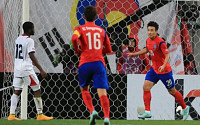 한국 코스타리카 축구 국가대표 평가전 1:1로 전반 종료…이동국, 전반 45분에 골망 갈라
