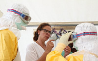에볼라 환자 접촉 미국인 300여명 추정
