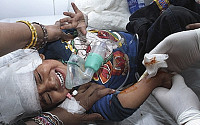파키스탄 자폭테러, 60명 죽인 테러범 10대로 추정 “15kg 상당 폭약 몸에 두른 채…”