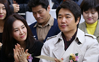 [포토] 김태욱-채시라 부부, 다문화 가족 합동 결혼식 참석