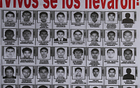[포토] 멕시코 실종 대학생 43명, 무참히 살해당한 이들의 포스터