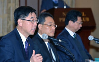 [포토] ‘주요 프랜차이즈 CEO 간담회’ 참석한 이기권 장관