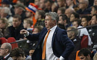 네덜란드, 라트비아에 6-0 대승…히딩크 감독, 퇴진불사한 '배수의 진' 성공
