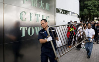 홍콩 바리케이드 철거 작업 시작…경찰-시위대 충돌없어