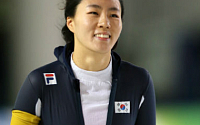 이상화, 장훙 누르고 정상에 한발짝...세계선수권대회 500m 1차 1위