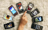 ‘검지’로 한국 휴대폰 자존심 세운다