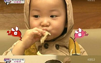 '슈퍼맨이 돌아왔다' 삼둥이 만두가게 먹방, 만두 1판씩 ‘총 8판’?… “이모, 만두 더 주세요”