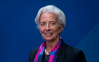 IMF 총재 “국제유가 하락, 패자 있지만 세계경제엔 호재”